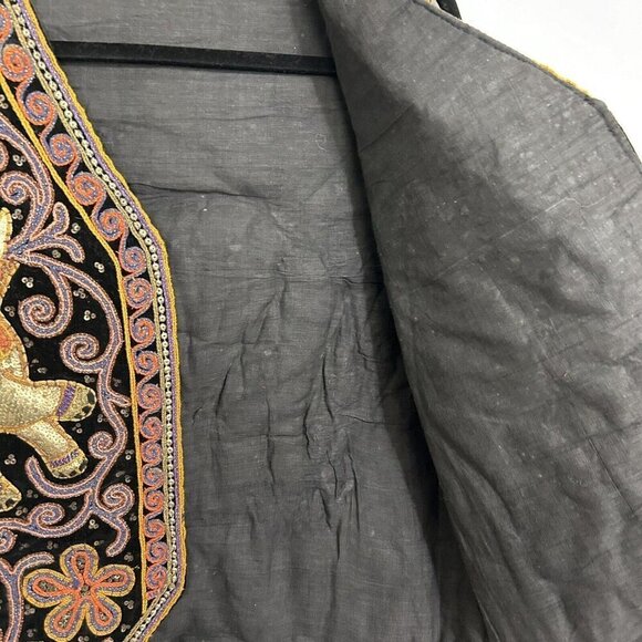 VTG Hippie Opulent Beaded Embroidered Tribal India Vest Puffed 3-D Elephants M - Picture 4 of 9